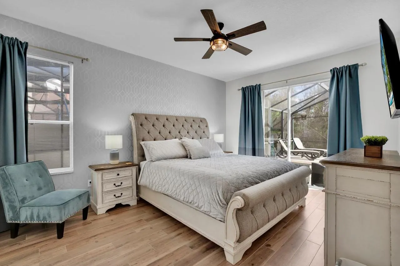 Large 6br Themed Family Near World Villa *