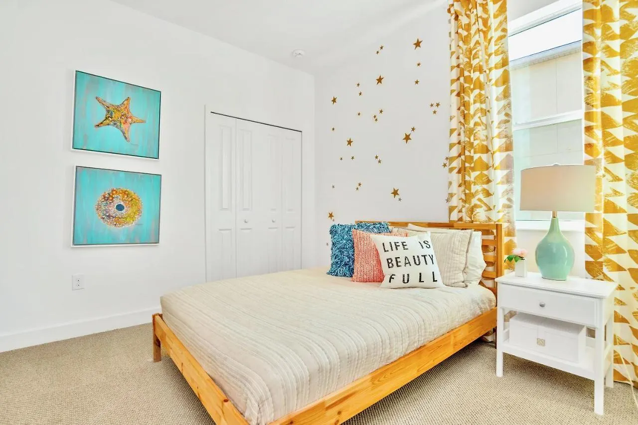 10br Luxury Mansion - Family - Sleeps 20 - Private Pool, Hot Tub And Bbq! *