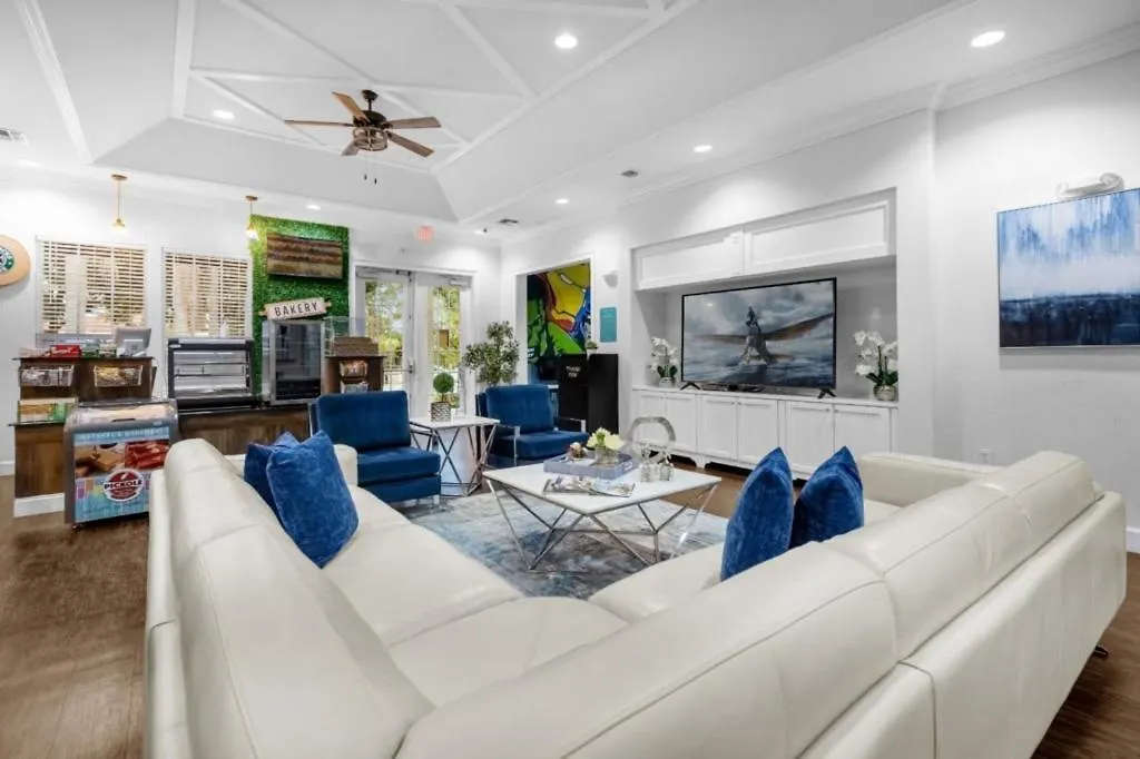 4 Bedrooms - 3 Bathrooms - Lucaya Village 13-105 * Kissimmee