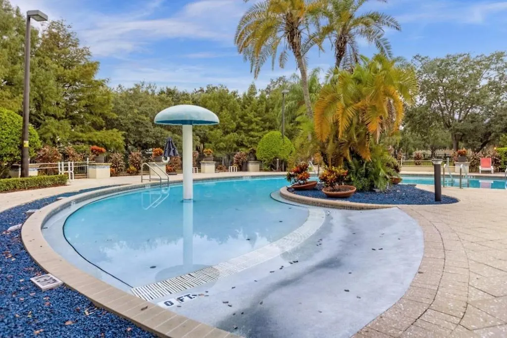 4 Bedrooms - 3 Bathrooms - Lucaya Village 13-105 Kissimmee