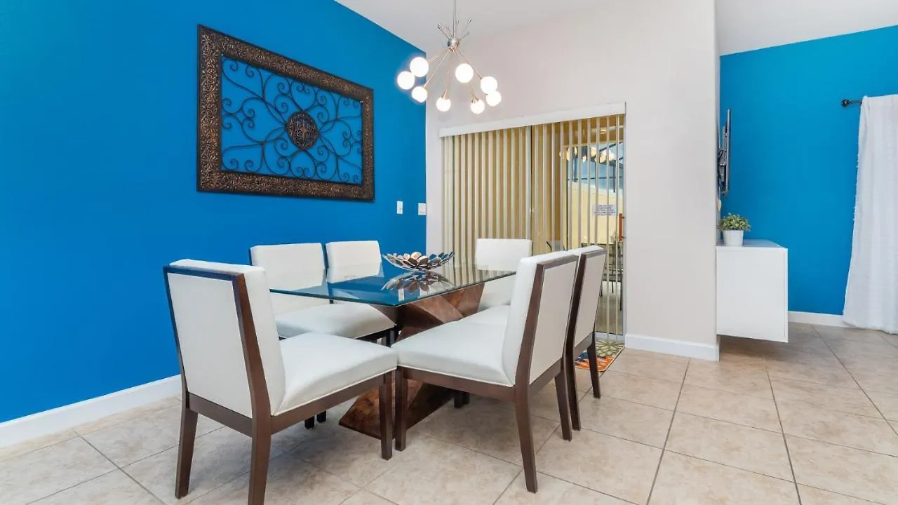 3027 Palm Avenue * Four Corners