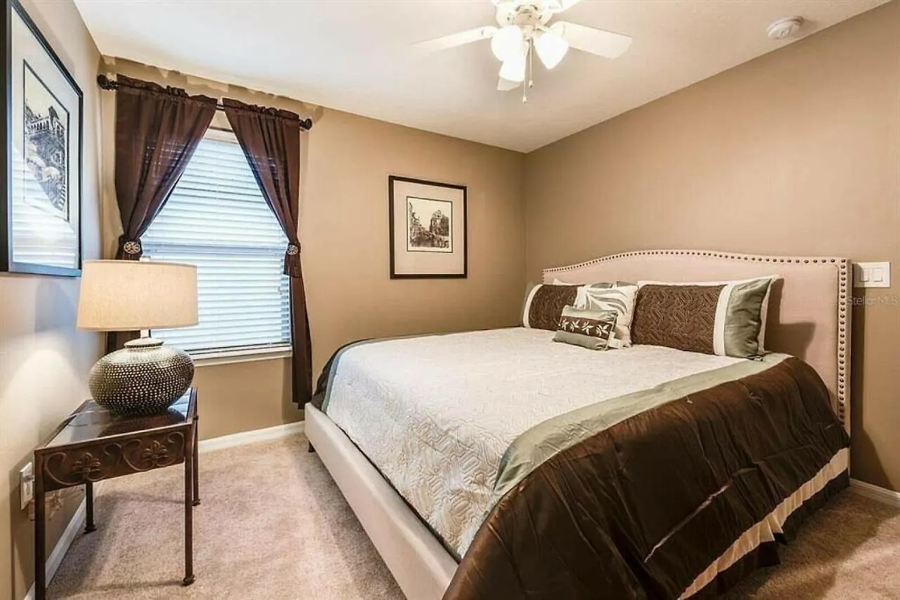 8899 - Super Star Mansion W Pool Close To *