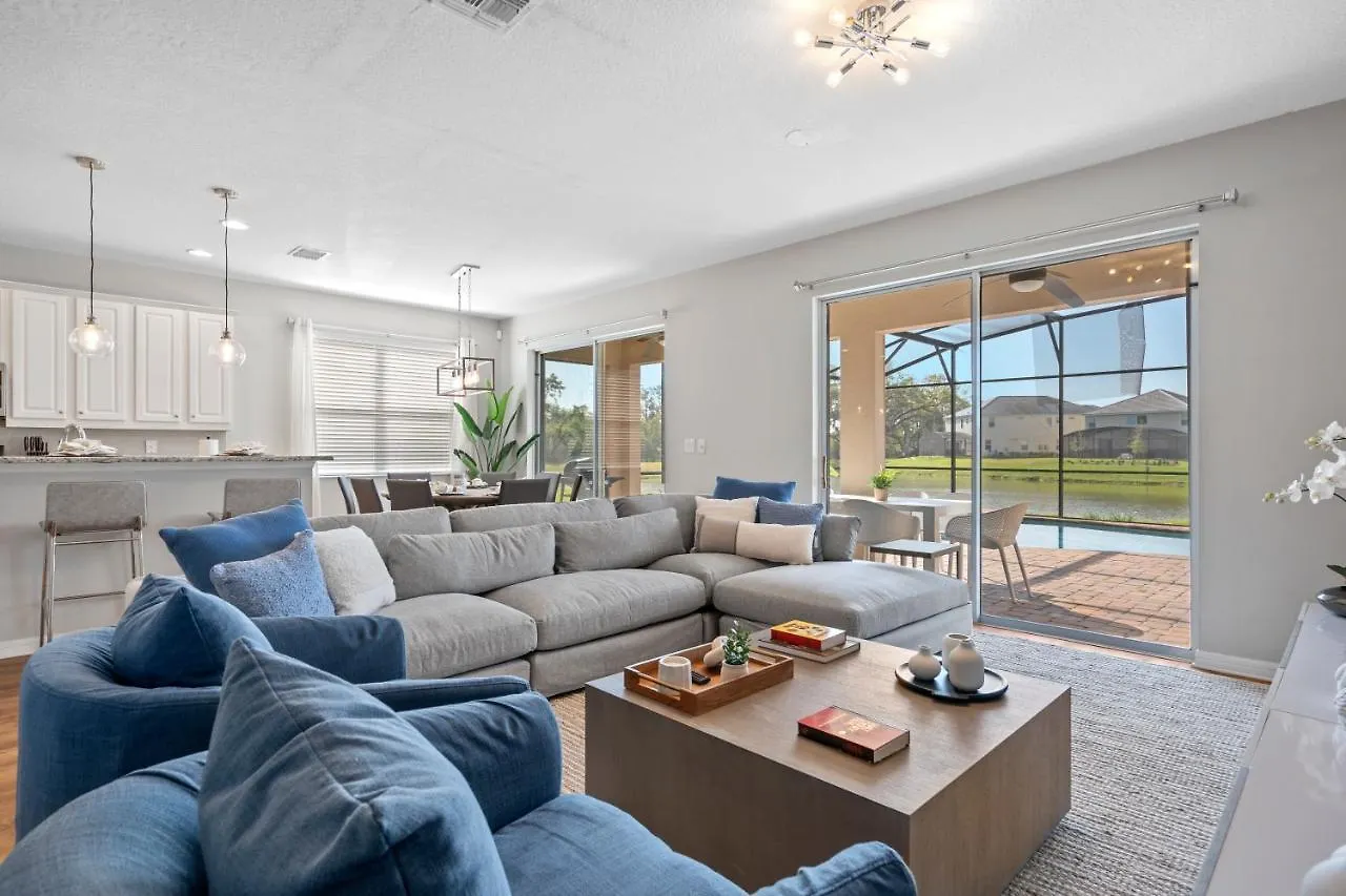 Holiday home Veranda Palms 8 Bedroom With Pool 2208