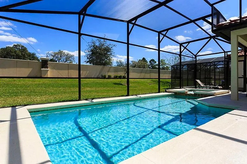 Holiday home 5br 5 Bath Pvt Pool Bbq 11min 2744ft *