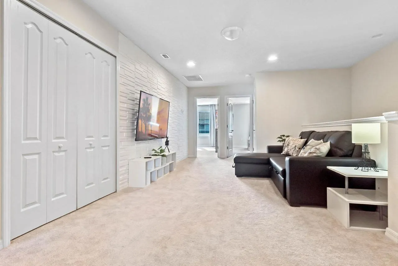 5 Bedrooms - 4,5 Bathrooms - Windsor At Westside 2402 Td *