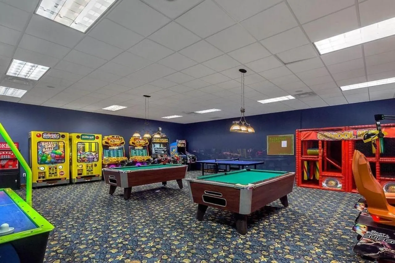 8975cpr - Waites Apartment