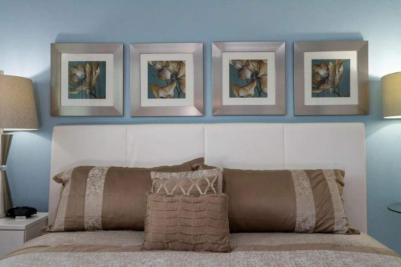 Le Reve 4 Bedroom Vacation 4404 Holiday home *