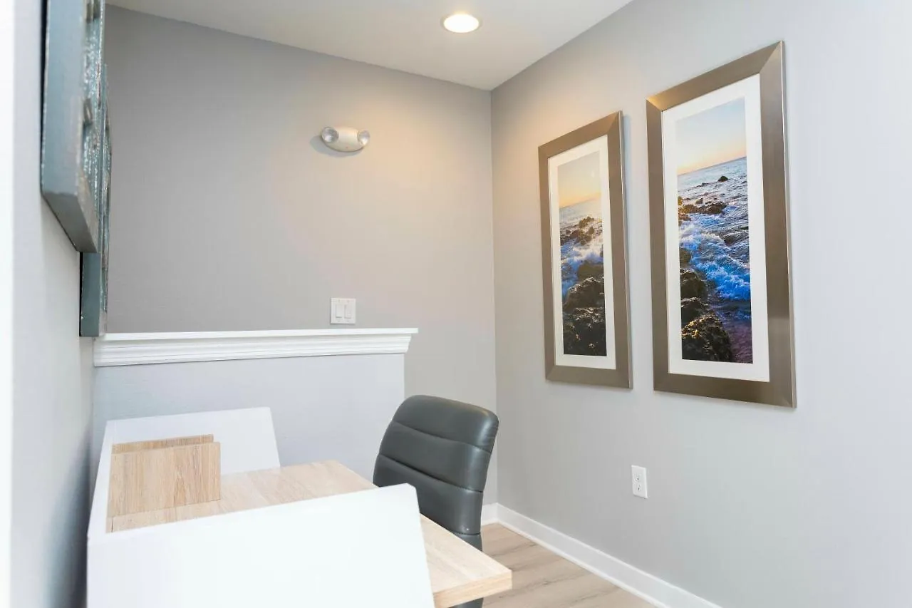 Le Reve 4 Bedroom Vacation 4404 Holiday home *