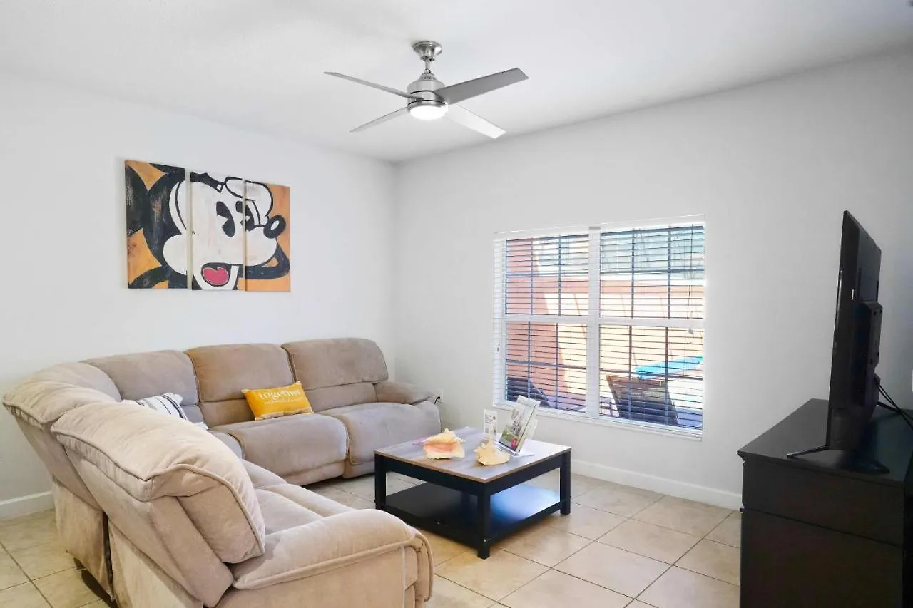 Private Pool Getaway Near Theme Parks Holiday home Kissimmee