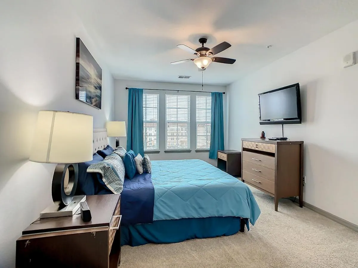 Large Apartment, Close To * Kissimmee