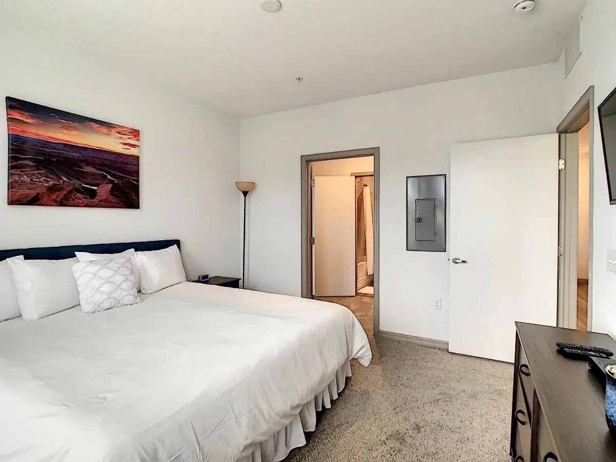 King Bed And Close To * Kissimmee