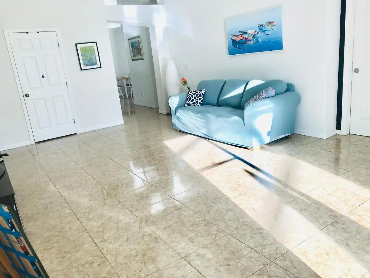 Near Disney Vacation Private In Shared Homestay Kissimmee