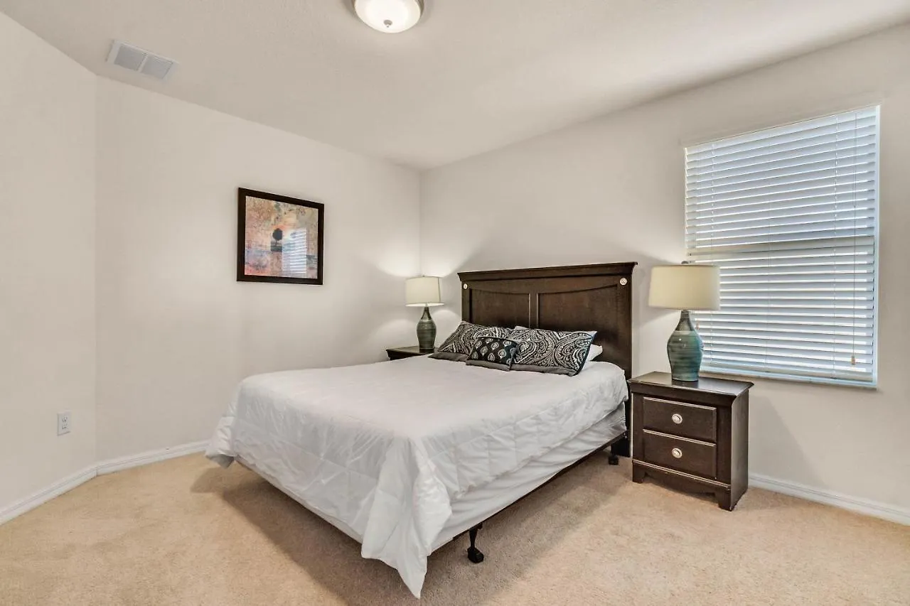 6 Bedrooms - 4 Bathrooms - Veranda Palms 4457 Np Kissimmee