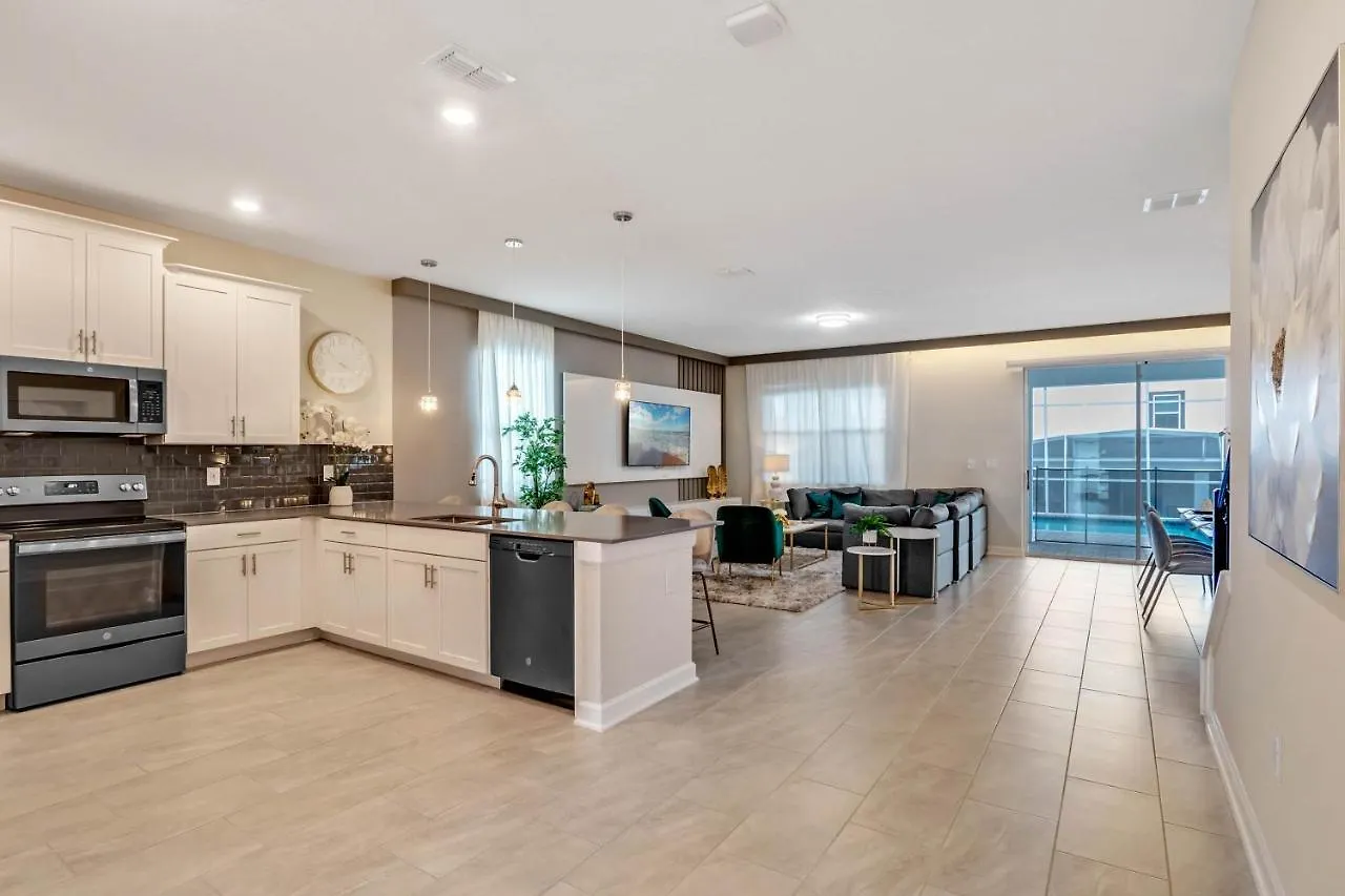 8 Bedroom- 5 Bathroom Champions Gate 1193 Cd Holiday home