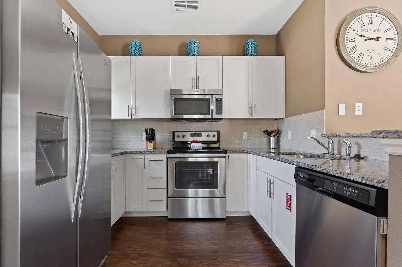 Cozy Decor 4br At West Lucaya Wl8972 Holiday home