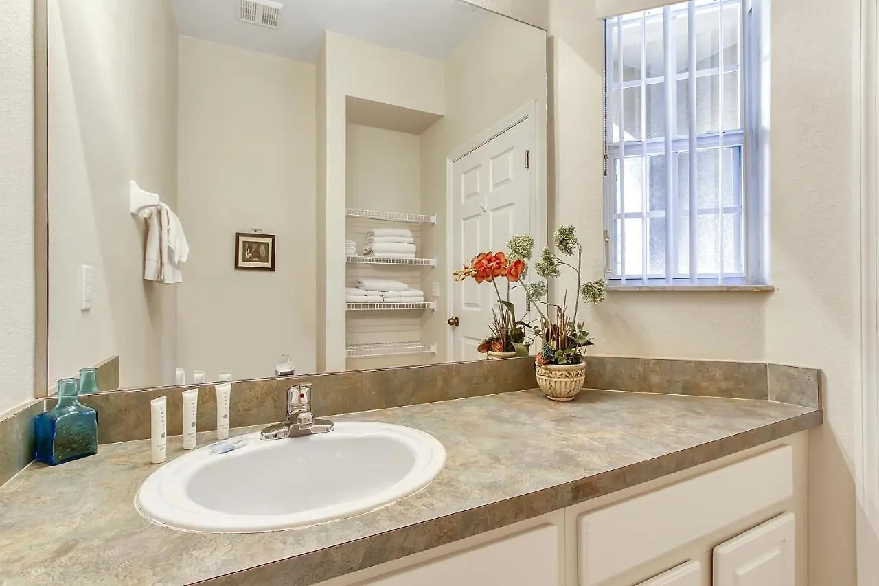Holiday home Emerald Delight 3 Bed Townhome Near