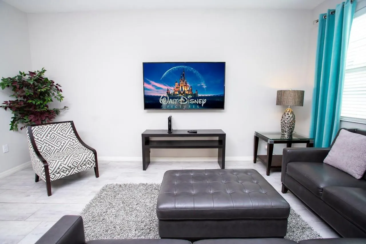 Four Bedrooms Townhome 5108k Holiday home