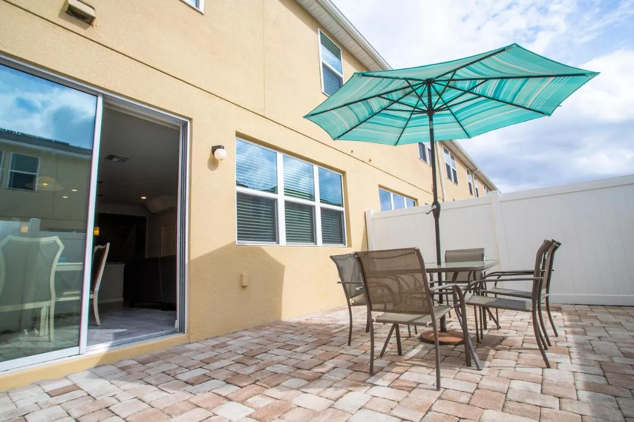 Four Bedrooms Townhome 5108k Holiday home