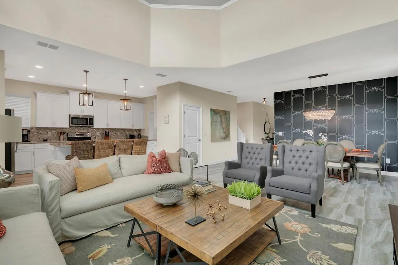 Five Bedrooms Single Family 4759 * Kissimmee