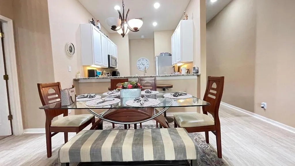 Beautiful 3 Bedroom Minutes From Disney!