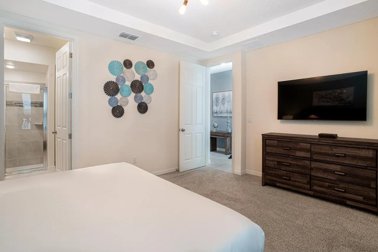 1804 Tropical Palms Circle Holiday home