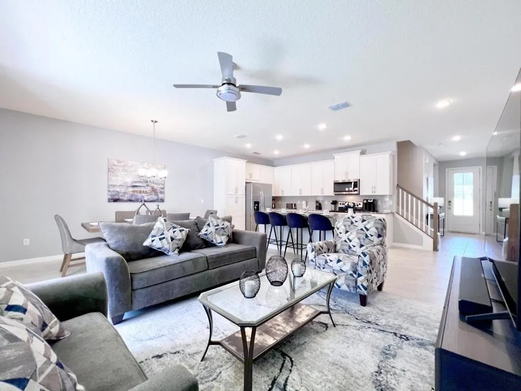 度假居 Beautiful 5 Bedroom Town With Splash Pool