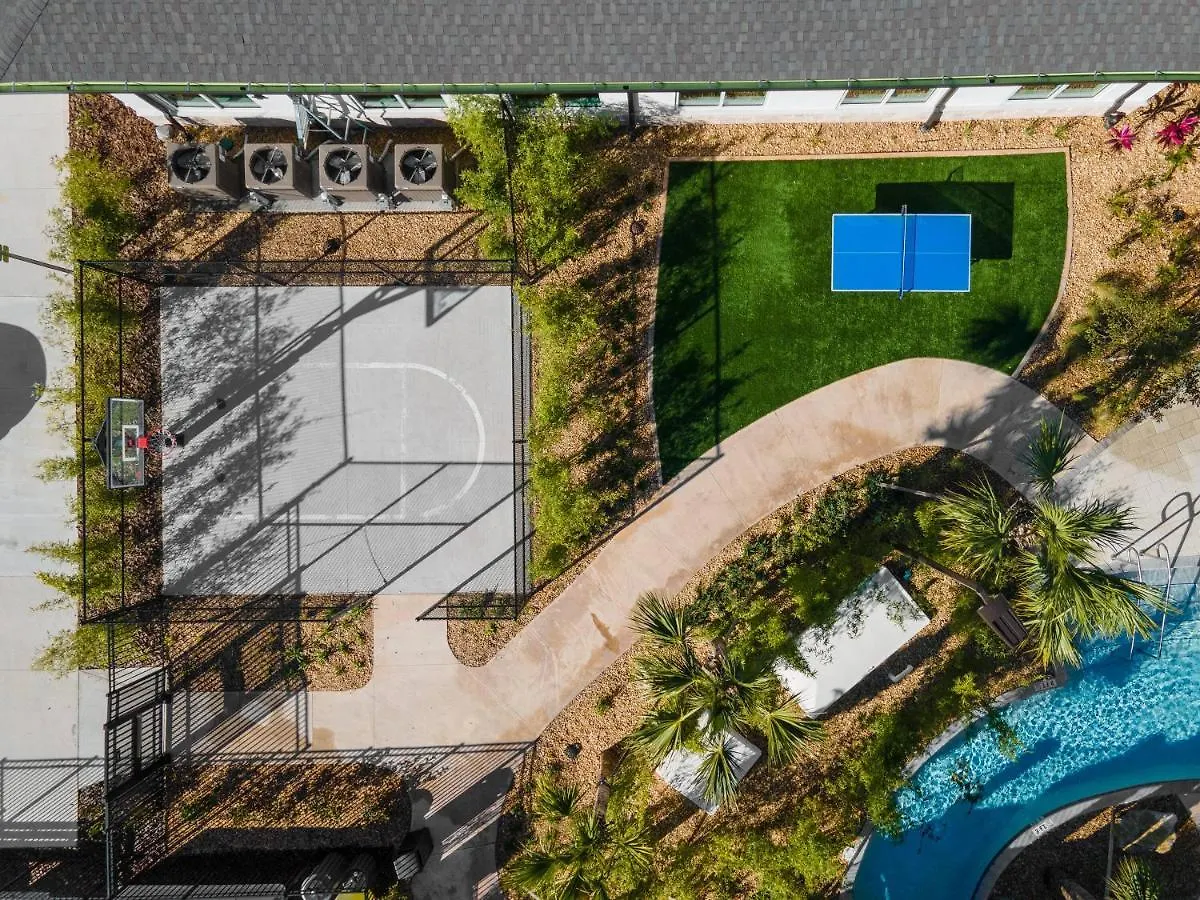 Apartment 2 Bedroom Modern Near Sl4741 *