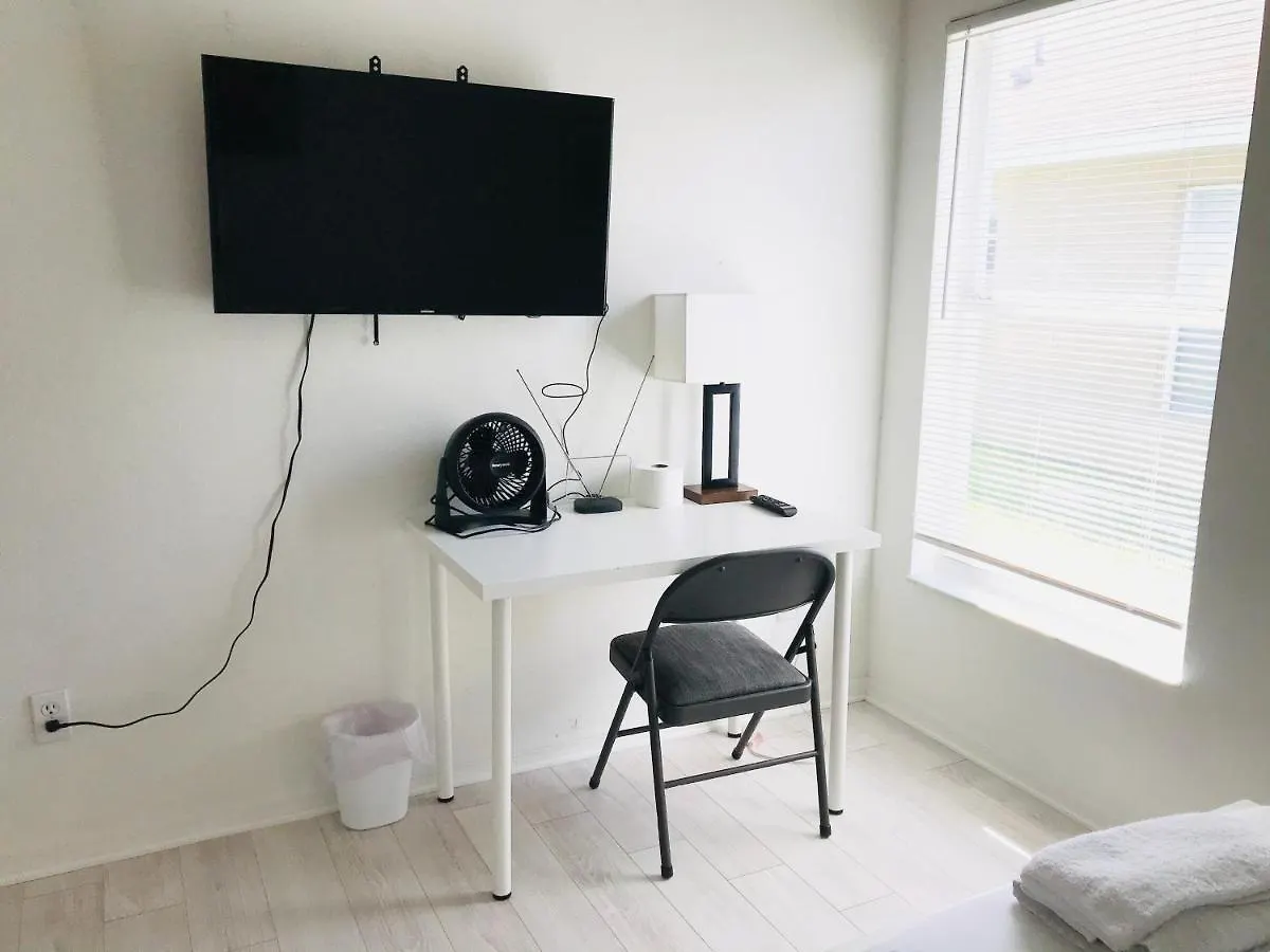 Near Disney Vacation Private In Shared Kissimmee