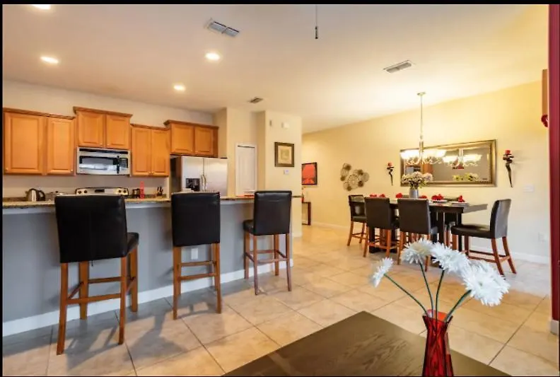 Paradise Pool Townhome Withwifi & Amenities Townhouse Holiday home Kissimmee