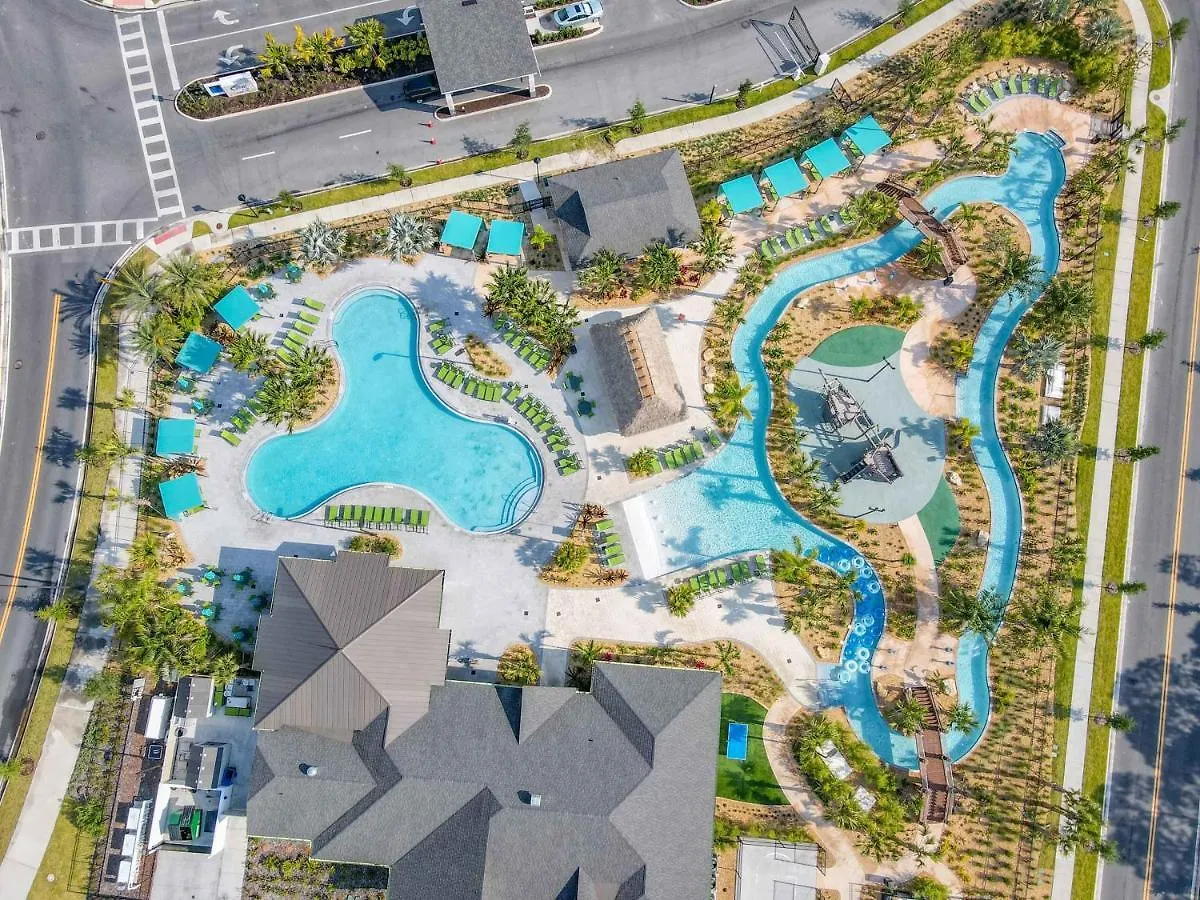 Holiday home Astounding Townhouse 20min With Private Pool And Free Amenities Kissimmee