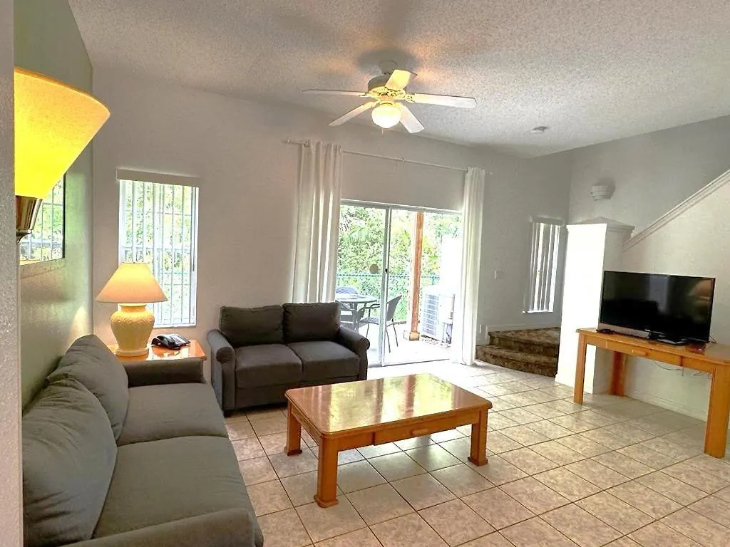 Cozy Three Bedrooms Townhome At Berkley Holiday home *