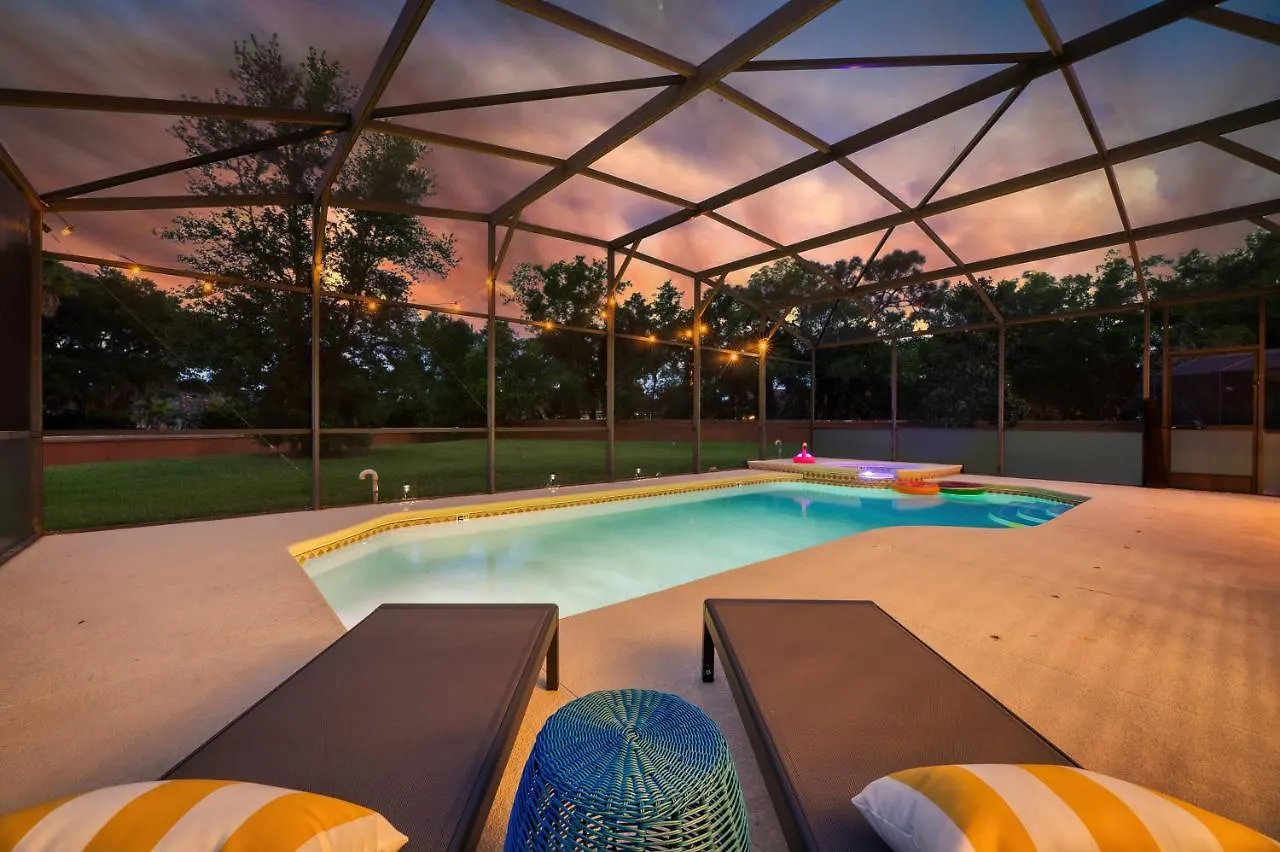 Family Retreat 6br With Private Pool, & Theater Near