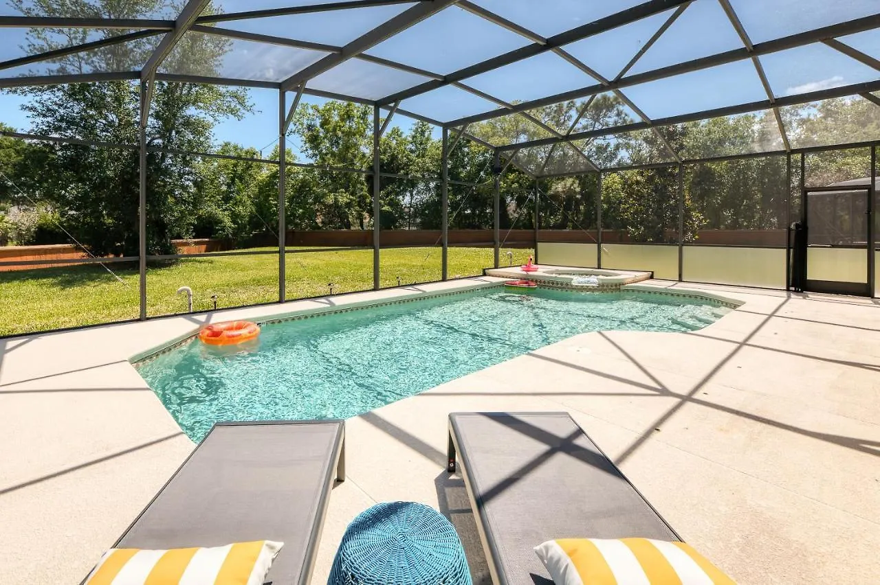 Family Retreat 6br With Private Pool, & Theater Near Vila