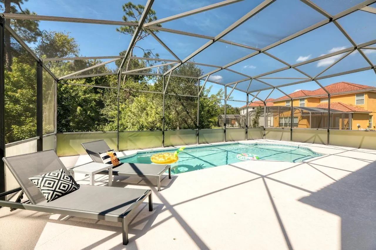 Huge 6br House - Private Pool Retreat Near 度假居 基西米