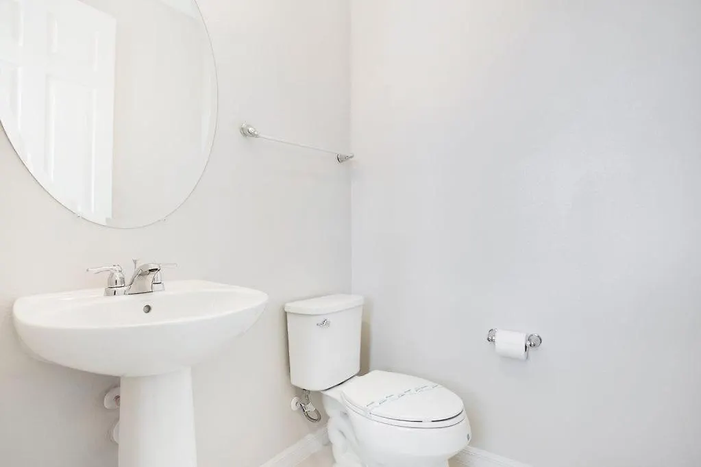 Bsv1805 - Luxury 8 Bedroom 6 Bathroom In The Desirable Solara