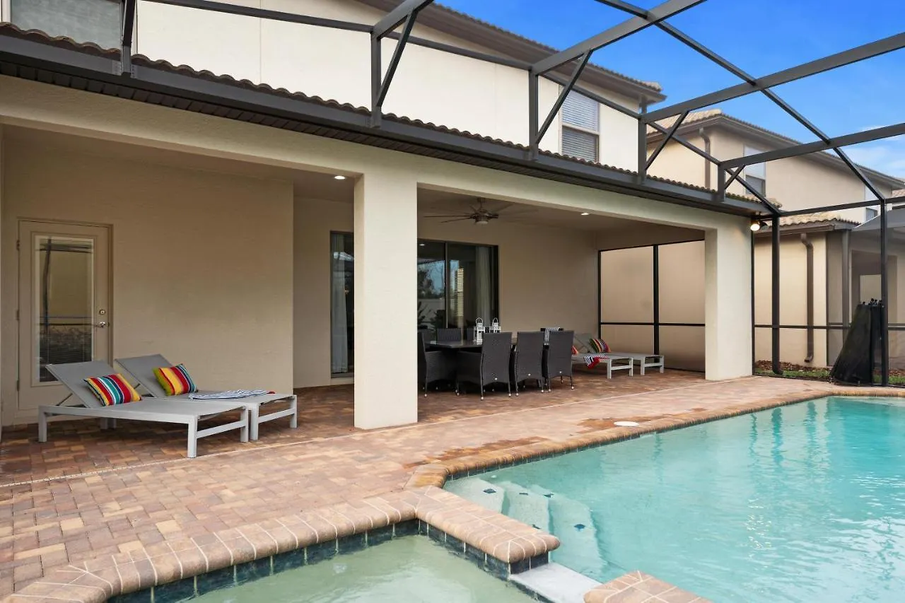 Bsv8805 - Luxurious Professionally Designed In Windsor At Westside *
