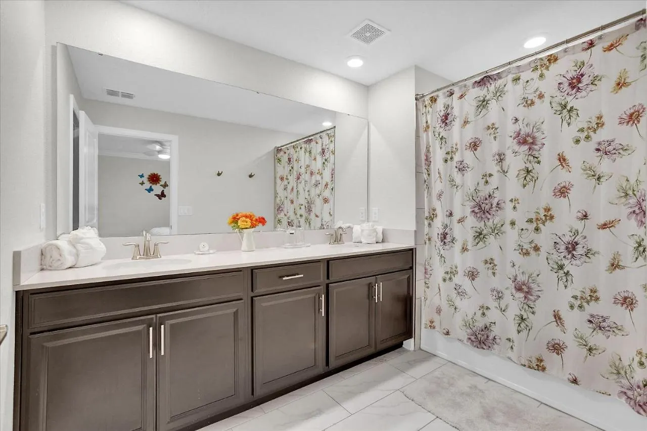 1128 Challenge Holiday home