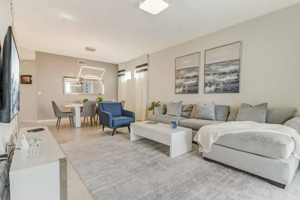 Summer Sale Storey 3bdrm Apartment