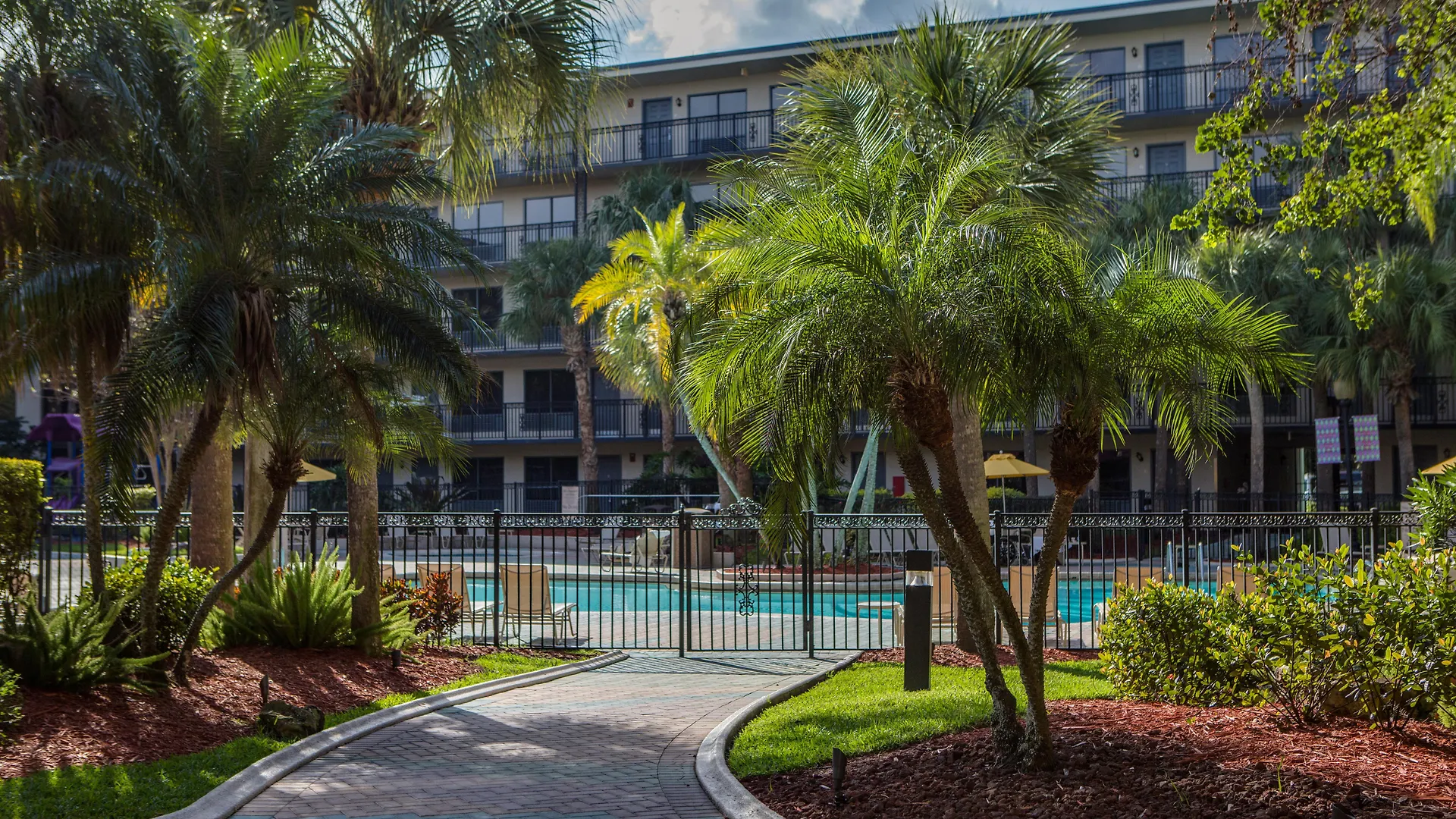 Staybridge Orlando Royale Parc By Ihg