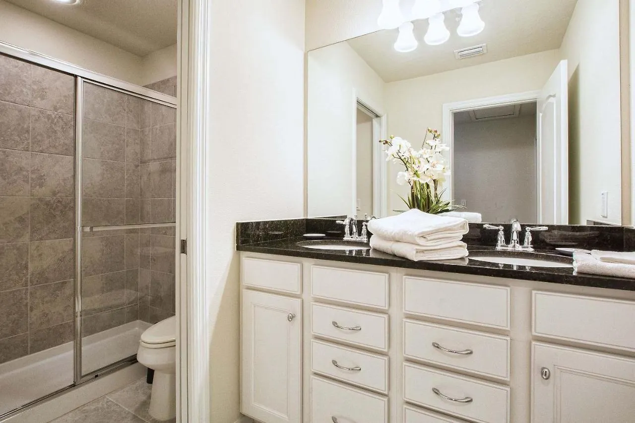 1800 Luxury Windsor Near Oversize Pool Villa