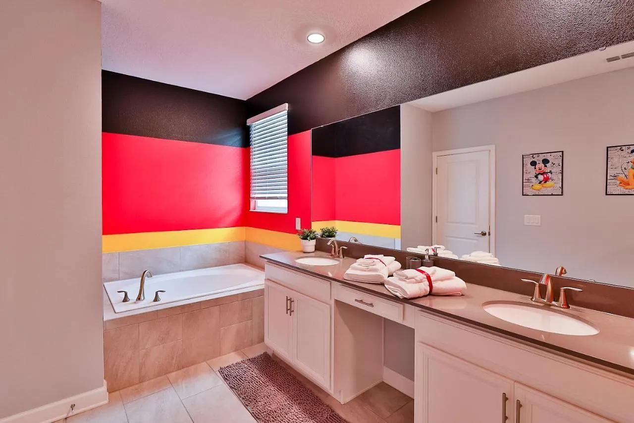 Thematic With Pool And Game Room! Holiday home *