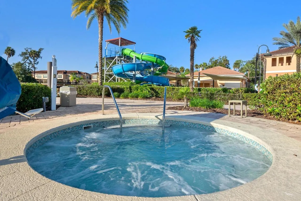 4 Bedroom Hot Tub Cozy Decor @ Regal Oaks Ro2761n 度假居