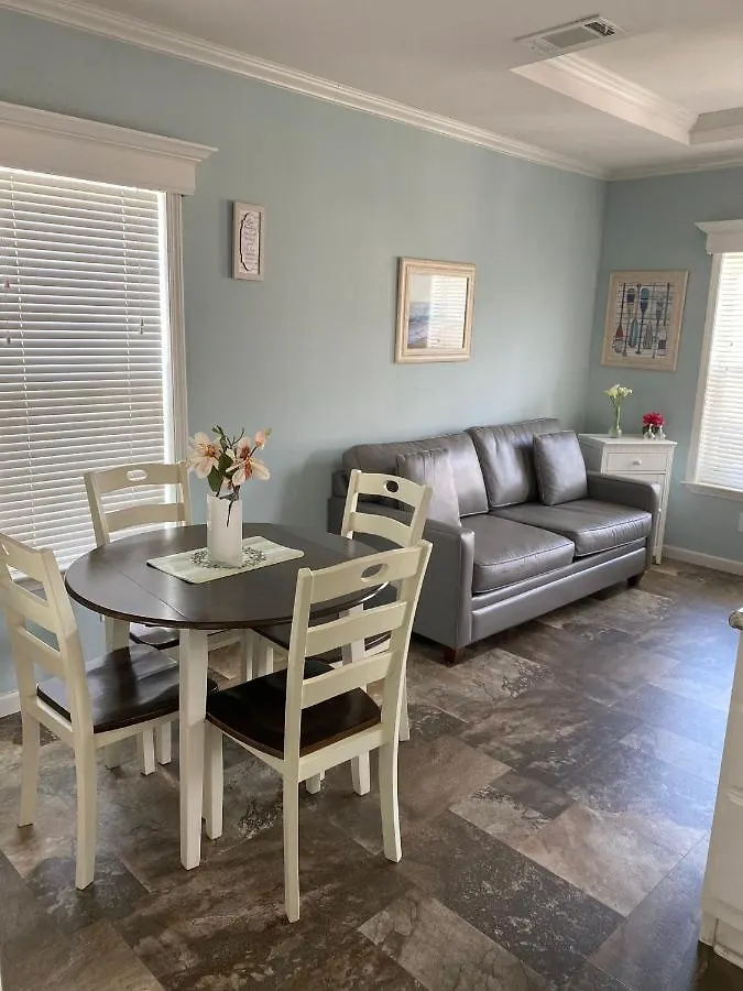 Holiday home Cozy Tiny Near World & Orlando Parks!