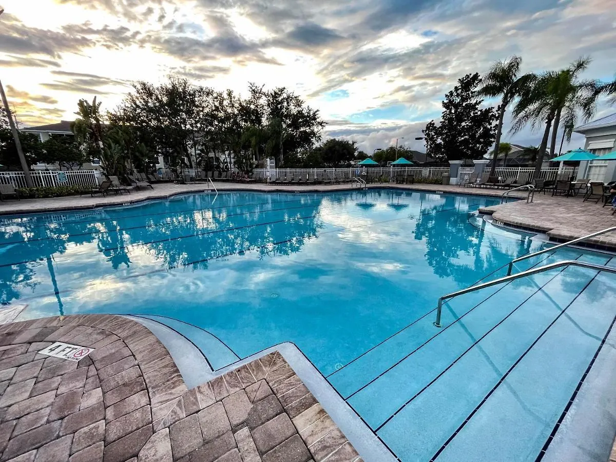 Apartment Windsor Palms, Next To Clubhouse *