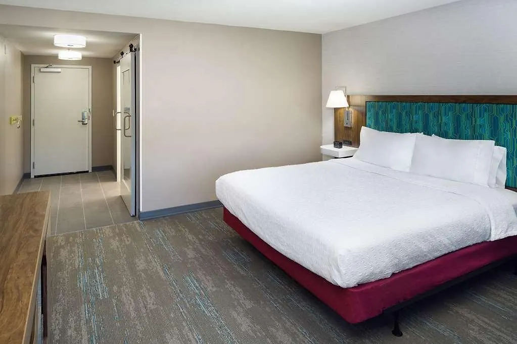 Hotel Hampton North 3*