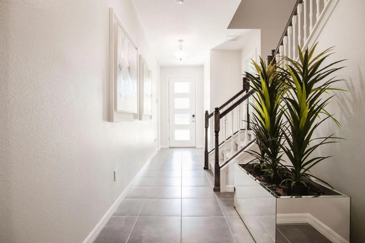7br Mega Mansion In Solara Kissimmee