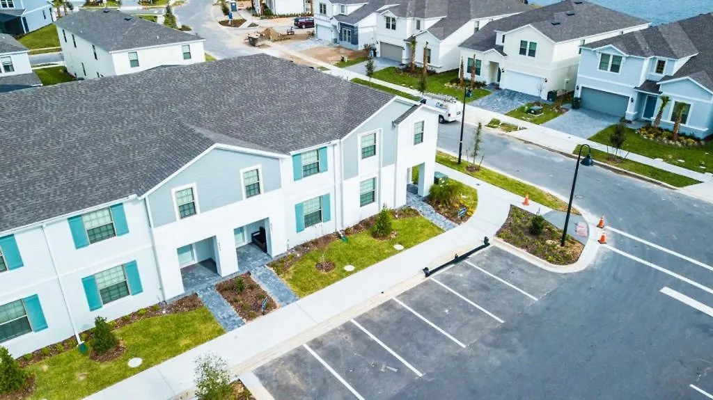 Private Pool Townhome At Windsor At Westside Kissimmee