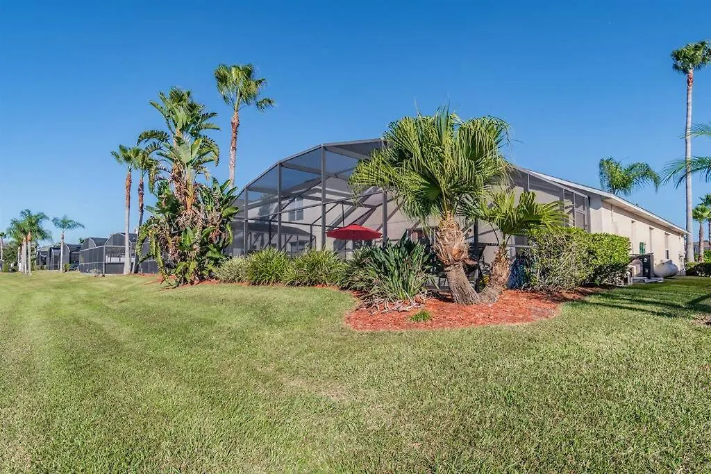 Spacious Water View With Pool Area-no Carpet Holiday home