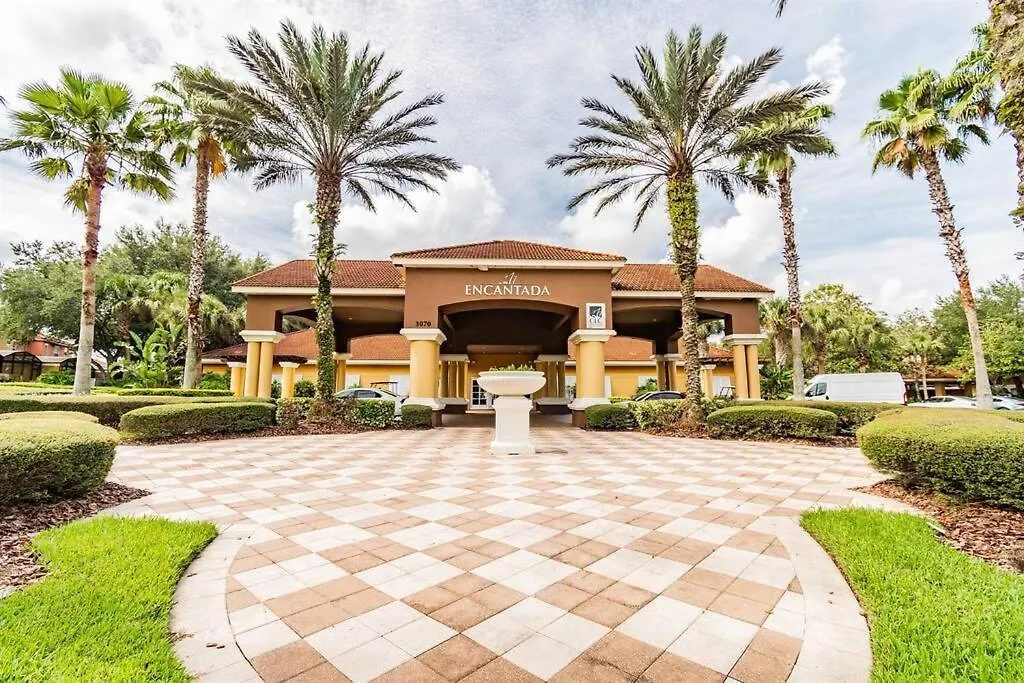 Elegant Jacuzzi Town House Near To - No Carpet
