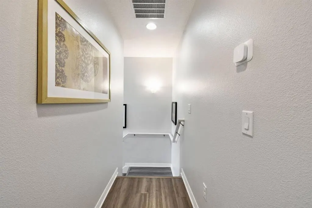 Small&comfy Private/jacuzzi Near Fiber Internet Holiday home *